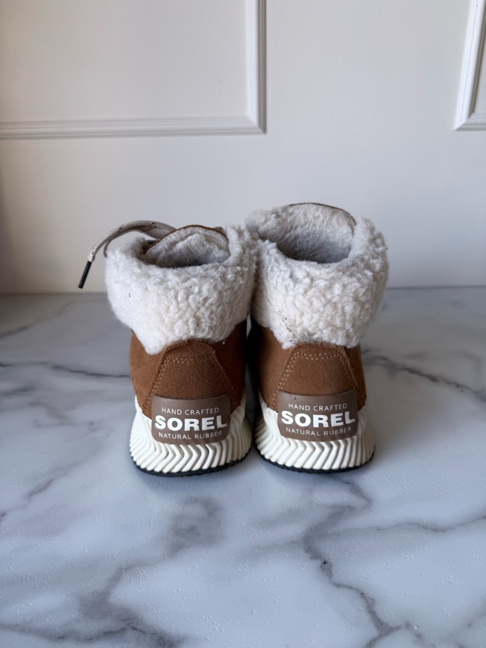 Sorel Out N About III Conquest Boots Size 8.5 Camel Brown Suede Waterproof - Picture 3 of 5